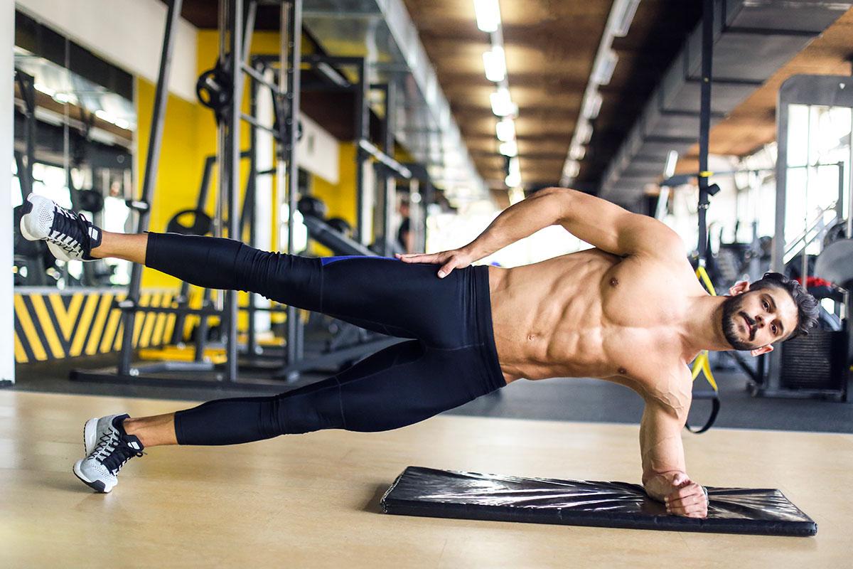The ultimate guide on how to get V-cut abs with the best oblique exercises....